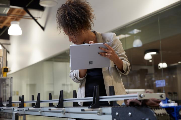Immagine prodotto Microsoft Surface Pro 7 (12.30", 256 GB, Platino)