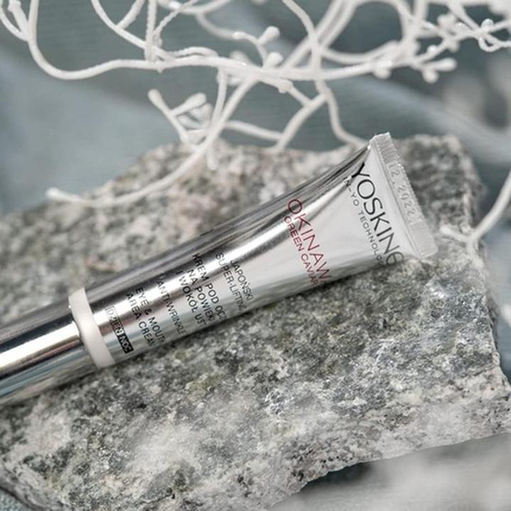 Produktbild Yoskine Okinawa Green Caviar Eye and Lip Cream 15ml (Augenpflege Crème, 15 ml, Tag + Nacht)