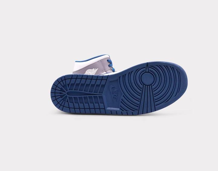 Produktbild Nike Air Jordan 1 Mid (46)