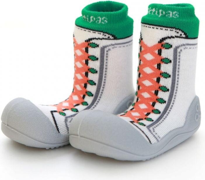 Sneakers green