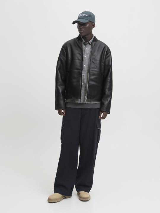 Produktbild Jack & Jones Jcofade Pu Bomber Jacket Styd Aw25 (S)