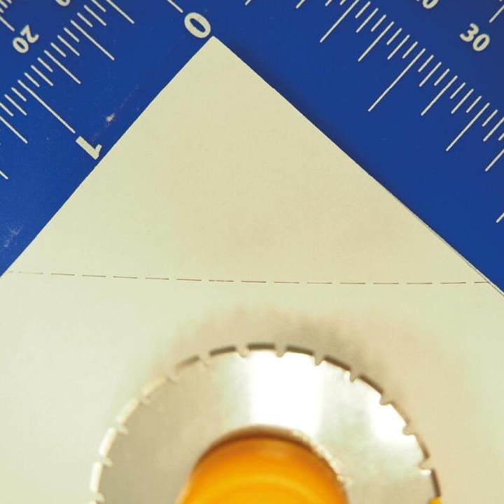 Actual product image Xsor Ersatzklinge für Rollschneider 45mm glatt geschlitzt (Replacement blade)