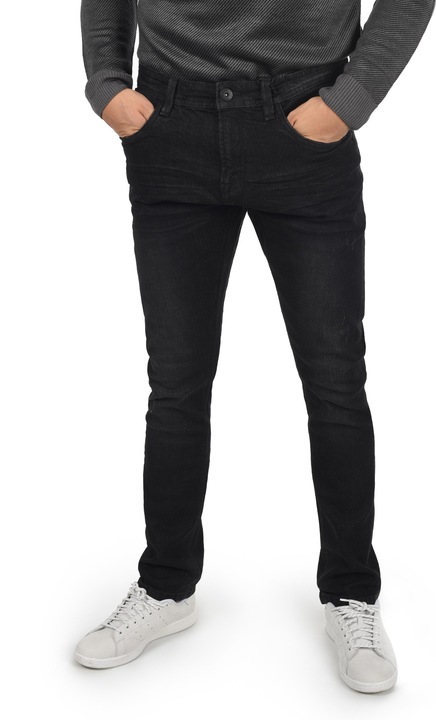 Black (999)