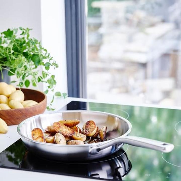 Actual product image KitchenAid 3PLY Opn Con Chefs Pan 20cm / 2.36L Uncoated (20 cm, Frying pan, Stainless steel)