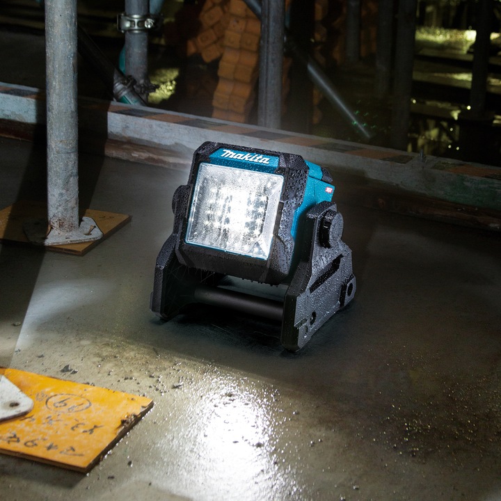 Actual product image Makita ML003G (1100 lm)