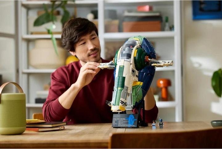 Produktbild LEGO Jango Fetts Sternenschiff der Firespray-Klasse (LEGO Star Wars)