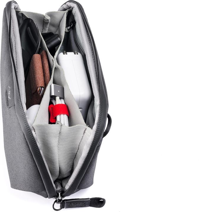 Actual product image Peak Design Tech Pouch Small (Camera accessory bag, 1 l)