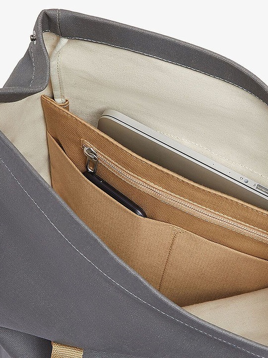 Actual product image Brooks England Pickwick (12 l)