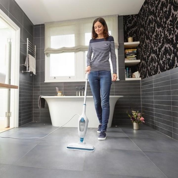 Image du produit Black & Decker Balai à franges à vapeur FSMH13E10 (1300 W)