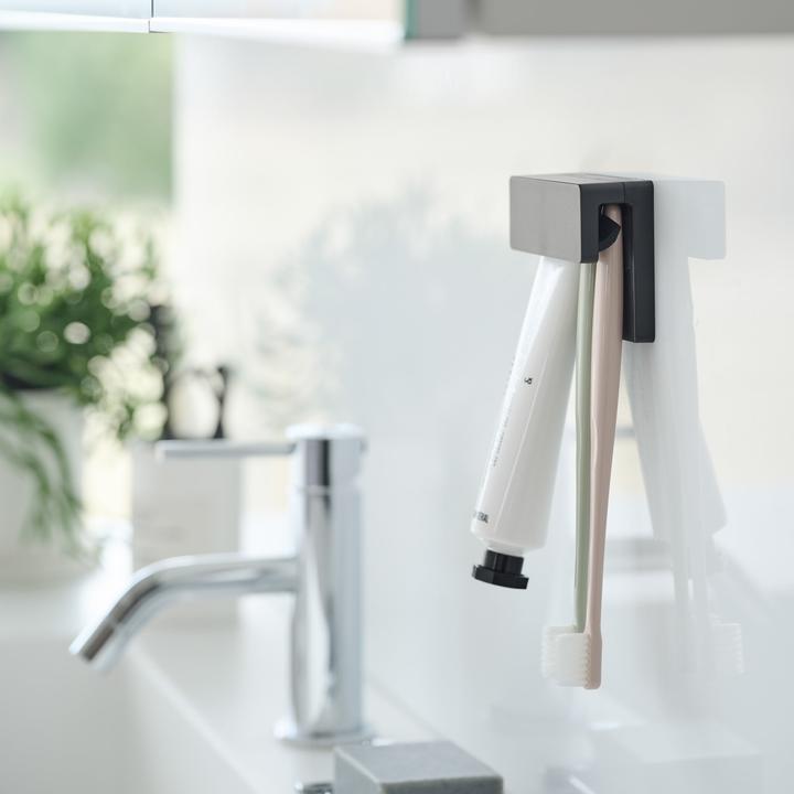 Immagine prodotto Yamazaki Ampio gancio adesivo porta spazzolino e dentifricio TOWER
