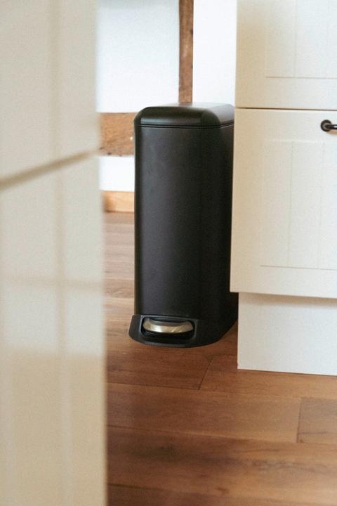 Actual product image Wenko Treteimer Design Easy-Close (12 l)