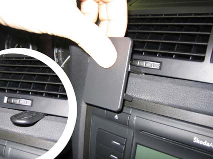 Produktbild Brodit ProClip für Skoda Octavia Modelle - ab Baujahr 2005