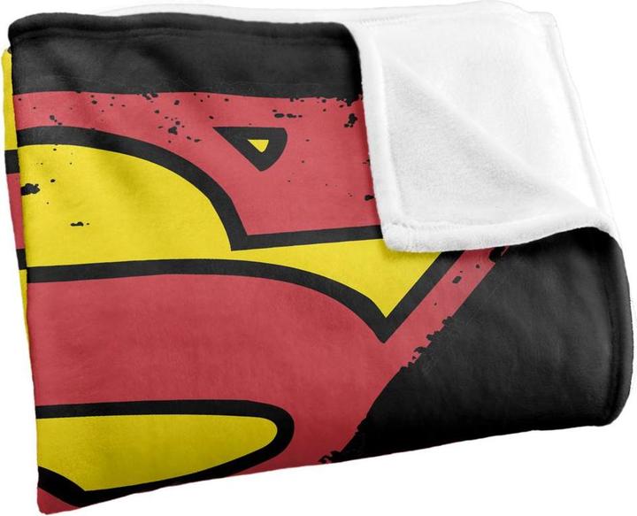Actual product image Superman Logo Blanket (152 x 127 cm)