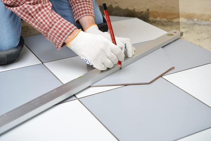 Actual product image Lyra Universal pen 240mm triangular pointed for smooth surfaces (100x)