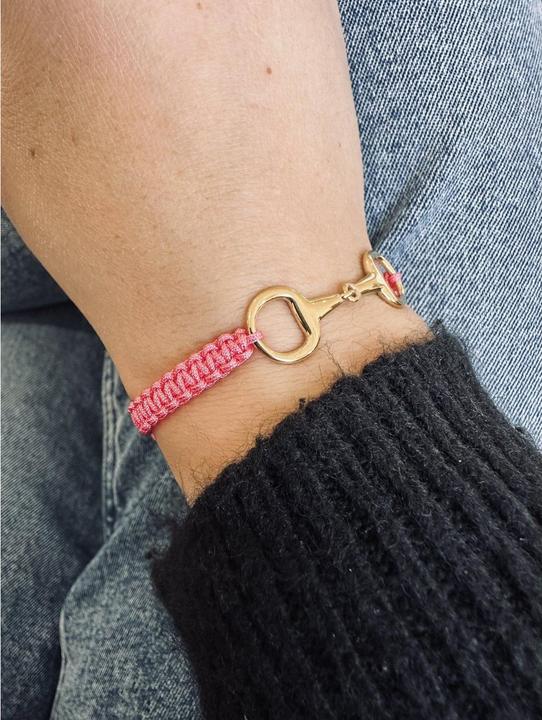 Actual product image Equestrian Shop Taka (Gold, Nylon, Stainless steel)