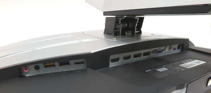 Actual product image AOC Agon AG322QCX (2560 x 1440 pixels, 31.50")