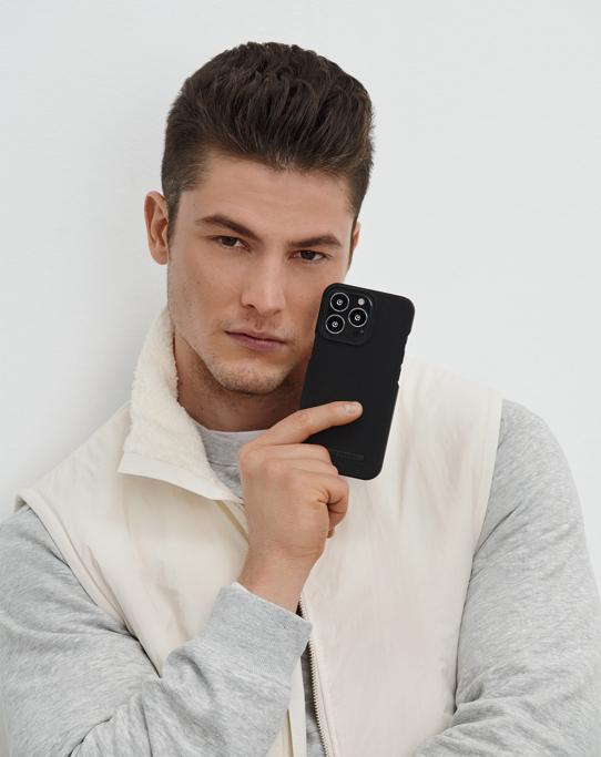 Produktbild iDeal Of Sweden Designer Hard-Cover (Apple iPhone 13 Pro Max)