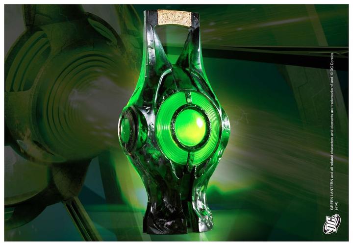 Produktbild Noble Collection Green Lantern Replik Power Lantern 35 cm