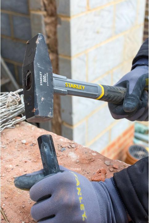 Actual product image Black & Decker fitter's hammer (1100 g)