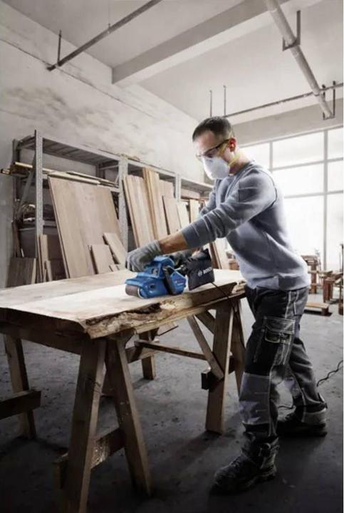 Produktbild Bosch Professional GBS 750 (Bandschleifer, 850 W)