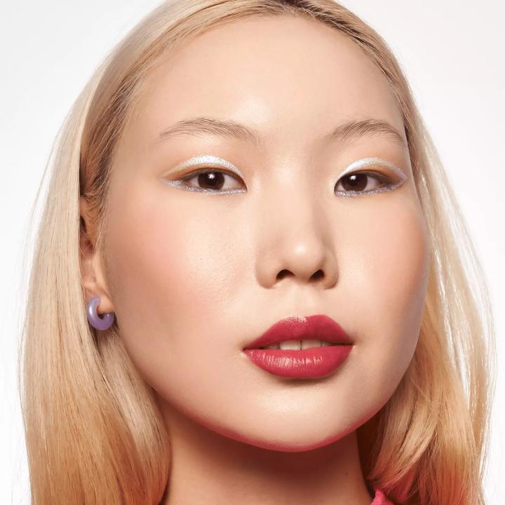 Produktbild essence Baby Got Blush liquid blush (40 Coral Crush)