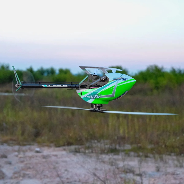 Image du produit OMP Hobby Hélicoptère M4 Max vert, en kit