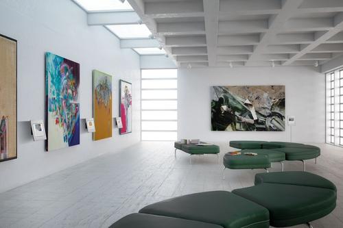 Actual product image Vogels PRO Tablock