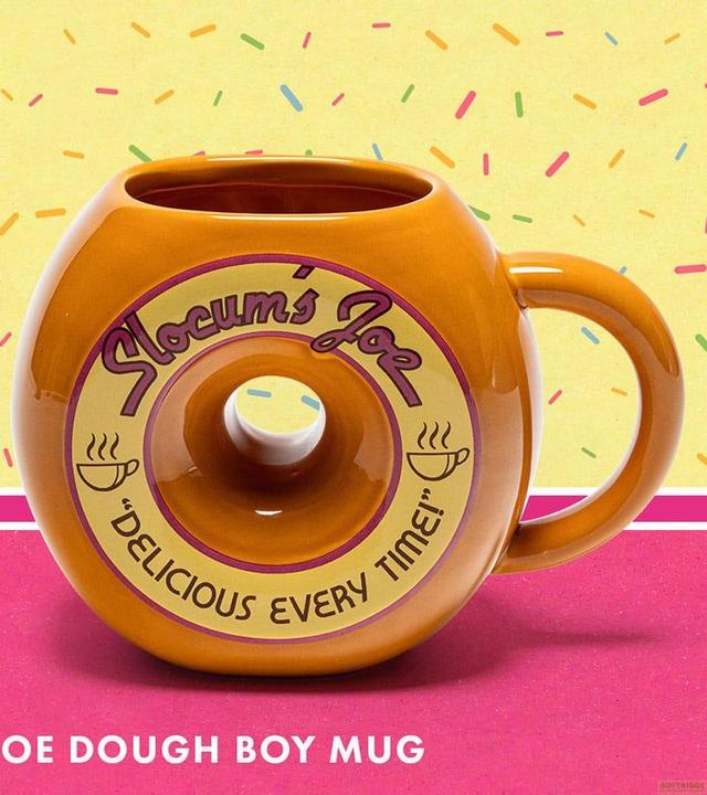 Actual product image DEVplus Fallout Tasse Slocum's Joe Dough Boy (494 ml)