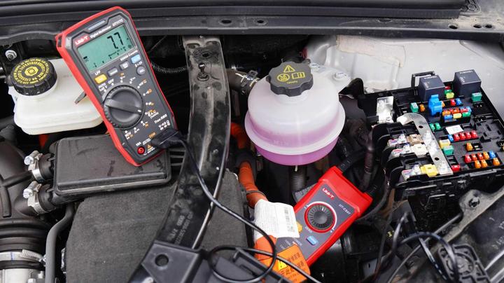 Actual product image Unit UNI-T UT-CS07 Zangensensor, 35 mm Klemmöffnung, 45400 Hz, CAT III 1500 V, CAT IV 600 V, 1000 A (CAT IV 600V)