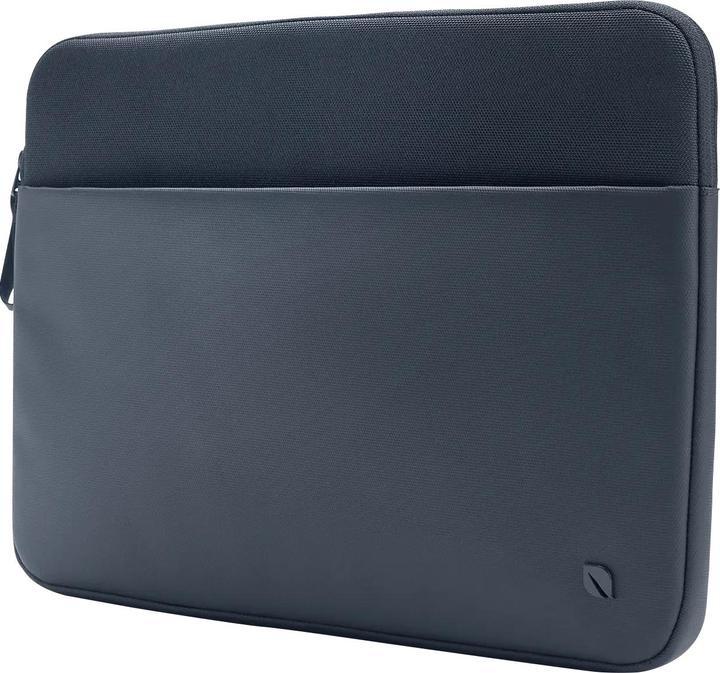 Actual product image Incase A.R.C
