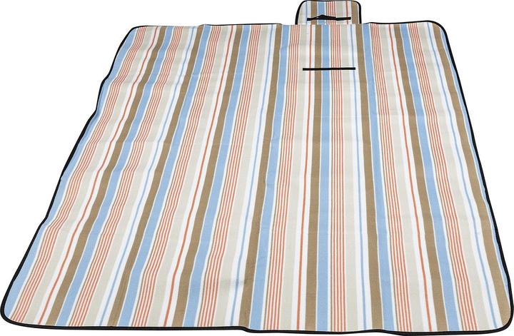 Fs-Star Beach and picnic blanket