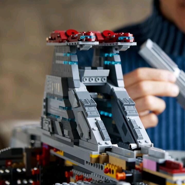 Productafbeelding LEGO Star Wars UCS Venator-klasse Republikeinse Aanvalskruiser (75367, LEGO Star Wars, LEGO Zeldzame Sets)