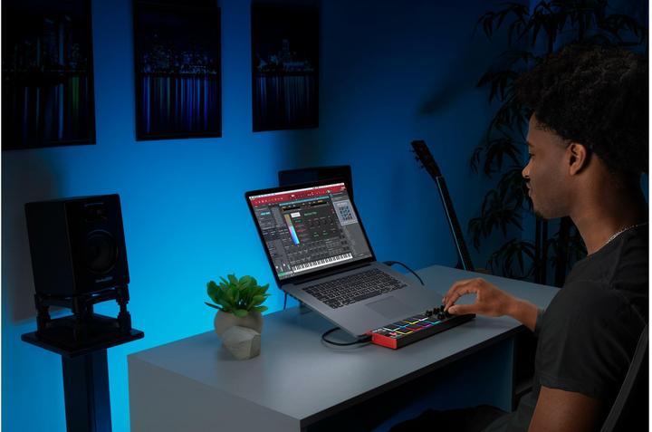 Actual product image Akai Lpd8 Mkii (Controller)