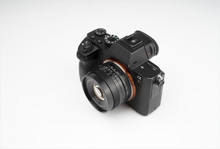 Image du produit 7artisans 50mm f/1.8, Sony E (Sony E, APS-C / DX)
