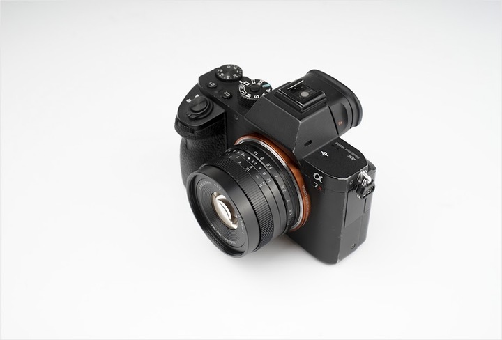 Actual product image 7artisans 50mm f/1.8, Sony E (Sony E, APS-C / DX)
