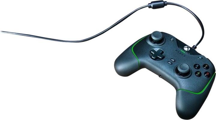 Immagine prodotto Razer Wolverine V2 (Xbox Serie S, Xbox One S, PC, Xbox One X, Xbox Series X)