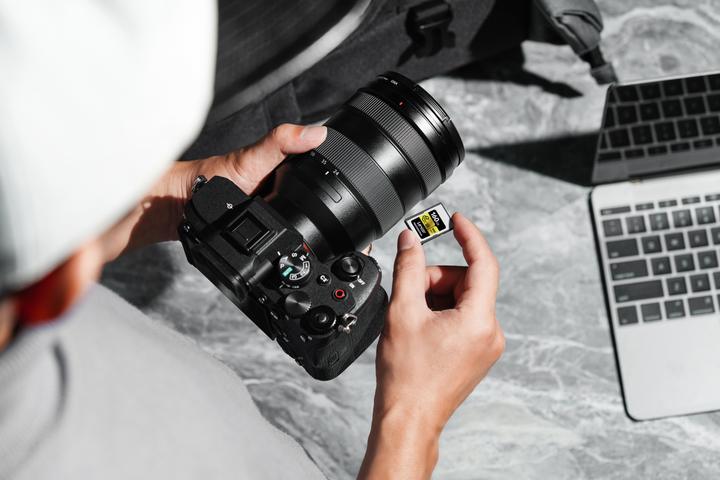 Produktbild Lexar Professional Gold Series 2.0 (80 GB, CFexpress Typ A)