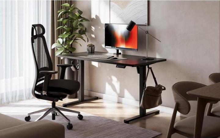 Image du produit Mark Adler Leader 7.3 Schwarz 140 cm elektrischer Schreibtisch