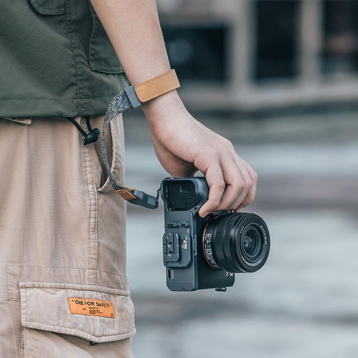 Actual product image Falcam F22 & F38 & F50 Quick Release Bottom Plate (FOR SONY A7Câ ¡) C00B3A03