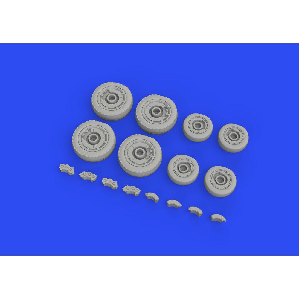 Eduard CH-47A wheels for HOBBY BOSS