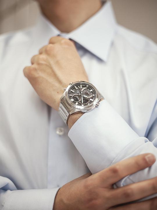 Produktbild Casio Edifice - ECB-30D-1AEF (Gangreserveanzeige, Sportuhr, 49 mm)