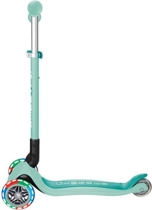 Actual product image Globber Primo Foldable Lights - Mint