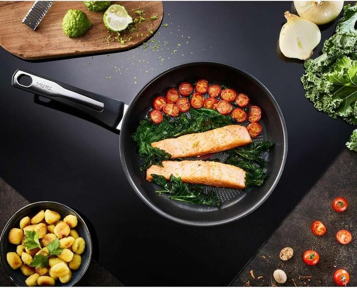 Produktbild Tefal Emotion 24 cm Bratpfanne aus Edelstahl E30004 (24 cm, Bratpfanne, Edelstahl)