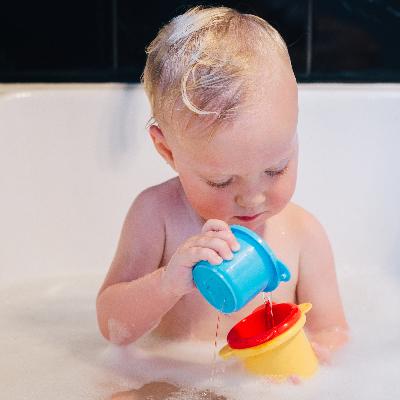 Produktbild Playgro Stapelbecher Krokodil