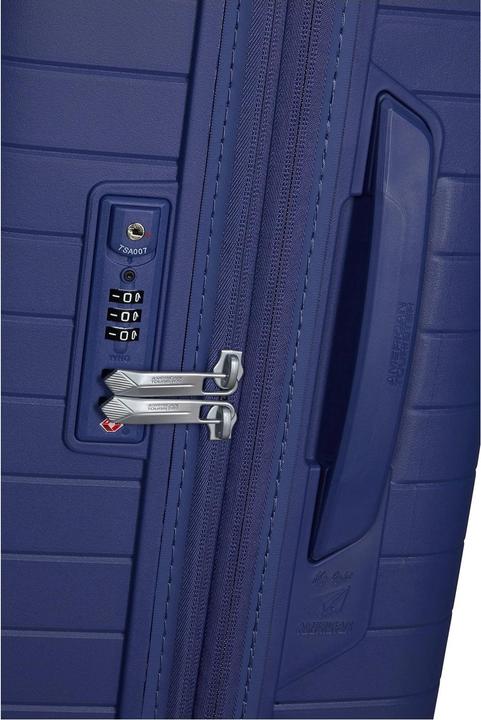 Actual product image American Tourister Fastforward Spinner (67 l)