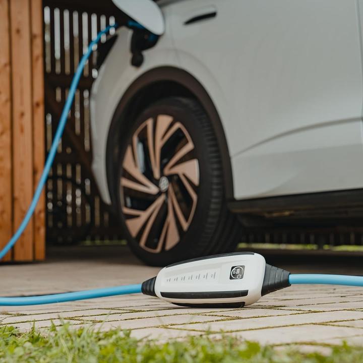 Actual product image NRGkick Configurator (Type 2, 22 kW, 32 A)