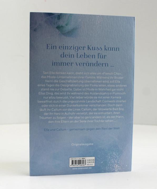 Actual product image A single kiss (German, Ivy Andrews, 2020)