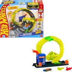 Actual product image Hot Wheels City Snake Gas Station