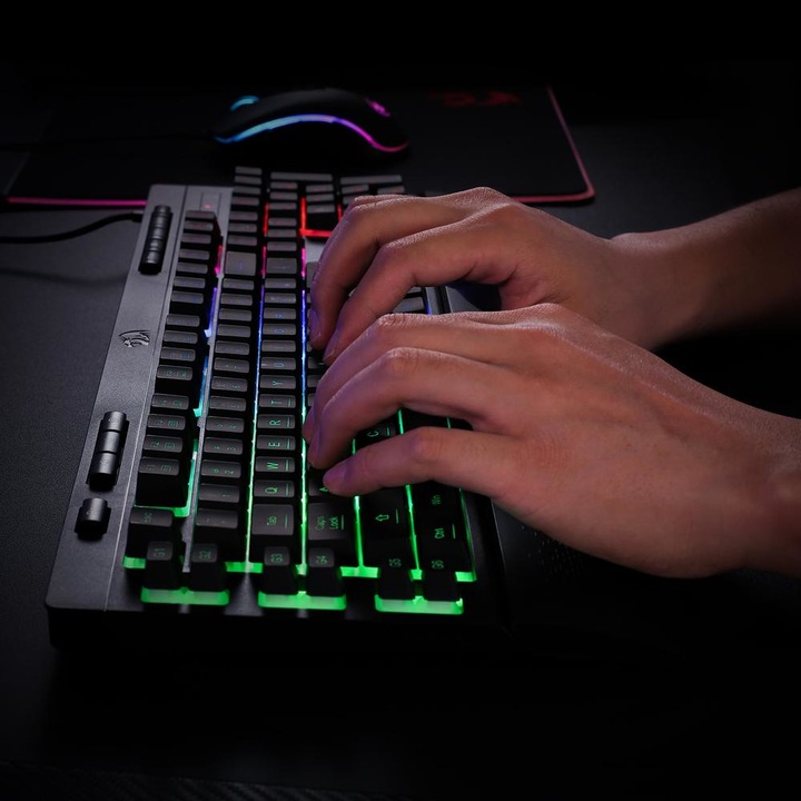 Produktbild Redragon SHIVA RGB Tastatur (US, Kabelgebunden)