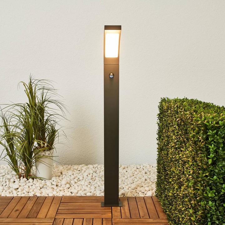 Actual product image Lucande Juvia LED Garden Light H100 w/Sensor Graphite (520 lm, IP54)